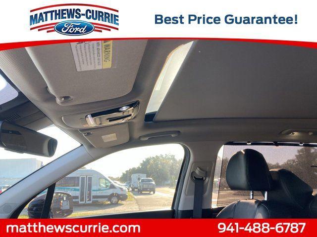 used 2023 Kia Sorento car, priced at $36,055