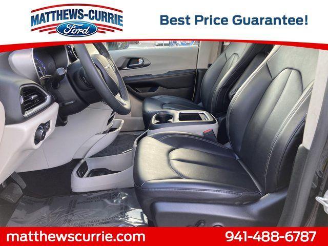 used 2023 Chrysler Pacifica car, priced at $21,807