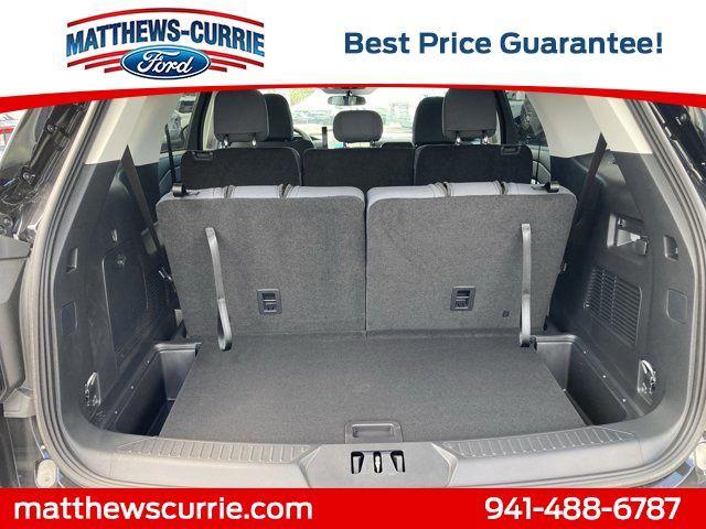 new 2025 Ford Explorer car