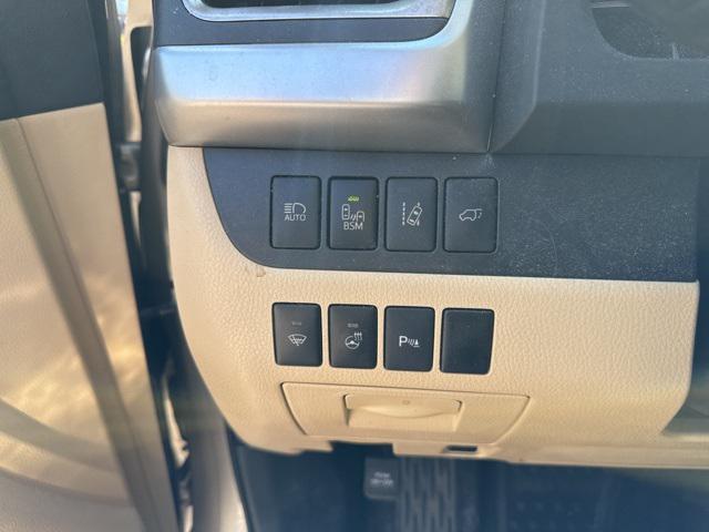 used 2015 Toyota Highlander car, priced at $18,493