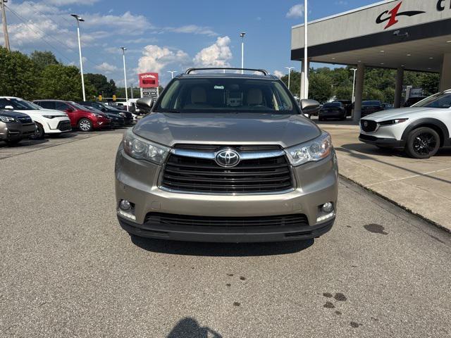 used 2015 Toyota Highlander car, priced at $18,493