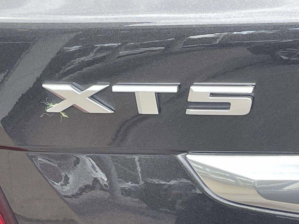 used 2017 Cadillac XT5 car, priced at $17,998