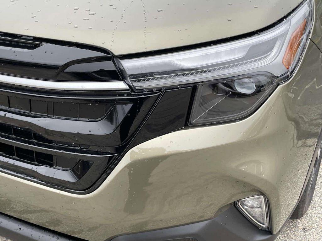 new 2025 Subaru Forester car, priced at $42,621