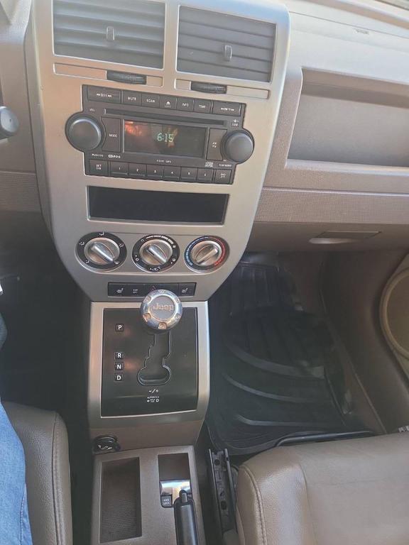used 2007 Jeep Compass car, priced at $3,995
