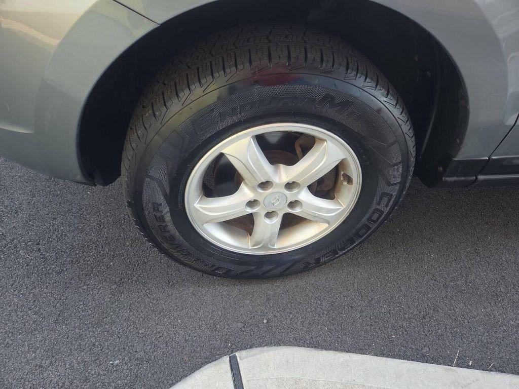 used 2007 Hyundai Santa Fe car, priced at $4,995