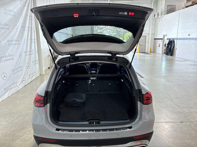new 2025 Mercedes-Benz GLC 350e car, priced at $67,020