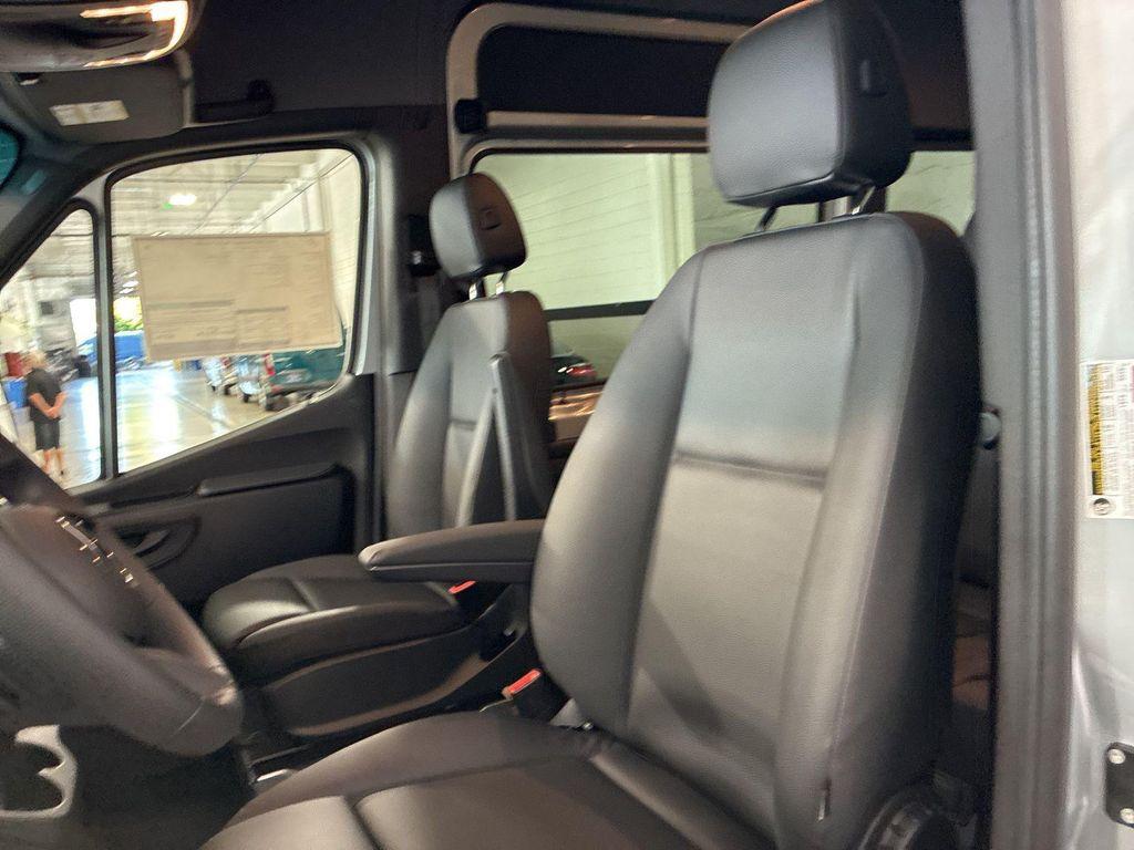 new 2025 Mercedes-Benz Sprinter 2500 car, priced at $75,331