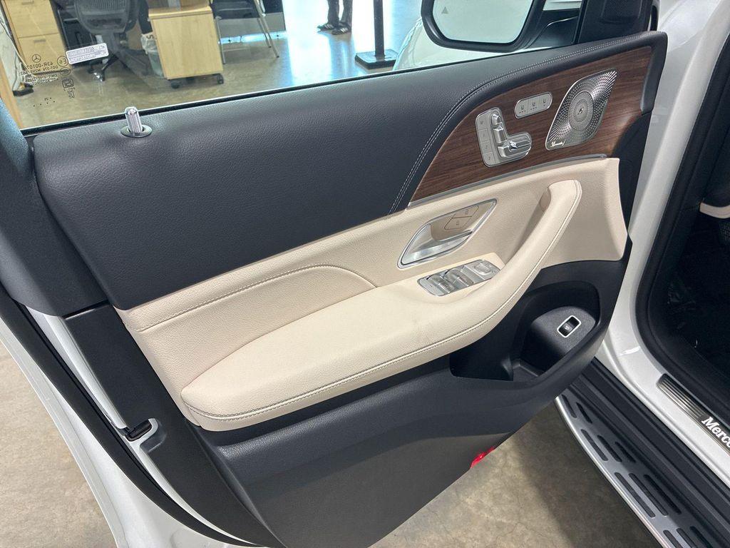 new 2026 Mercedes-Benz GLE 580 car, priced at $98,415