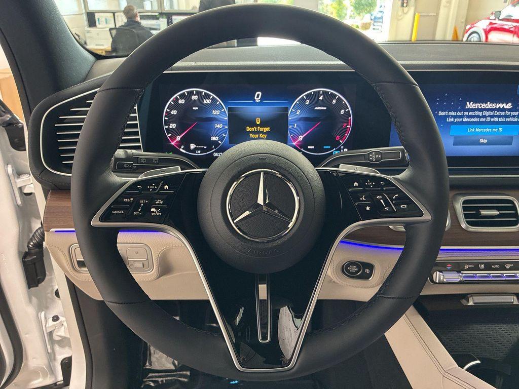 new 2026 Mercedes-Benz GLE 580 car, priced at $98,415