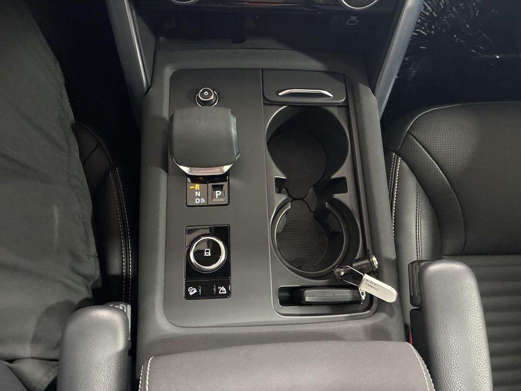 used 2021 Land Rover Discovery car, priced at $29,998