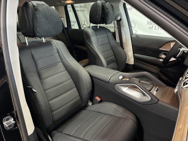 new 2025 Mercedes-Benz GLS 580 car, priced at $120,840