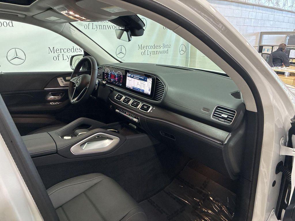 new 2026 Mercedes-Benz GLE 450 car, priced at $84,375
