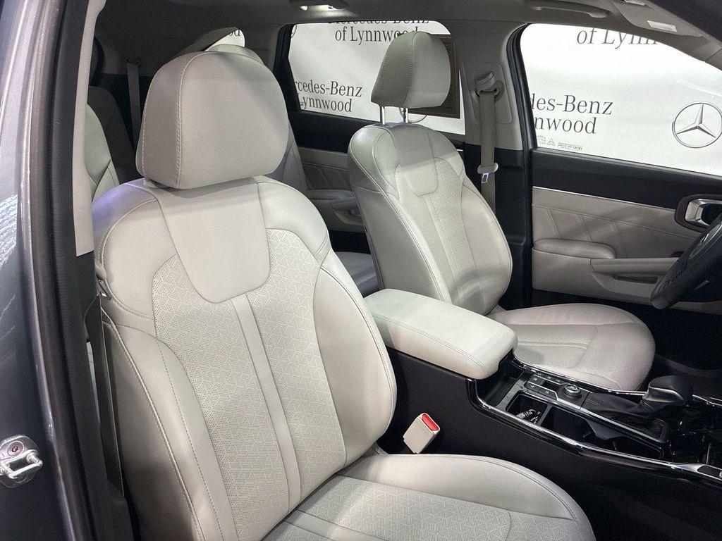used 2021 Kia Sorento car, priced at $28,995