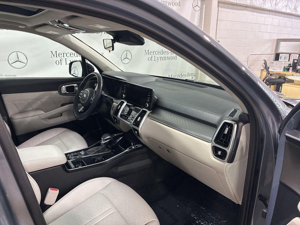 used 2021 Kia Sorento car, priced at $28,995
