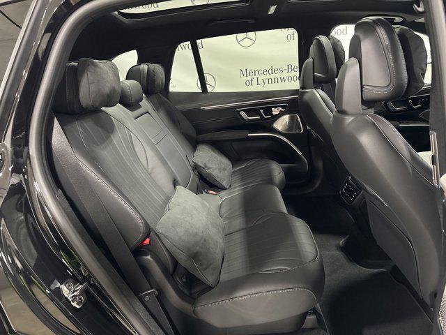 new 2025 Mercedes-Benz EQS 450 car, priced at $115,685