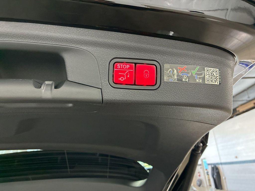 new 2025 Mercedes-Benz GLE 450e car, priced at $83,370