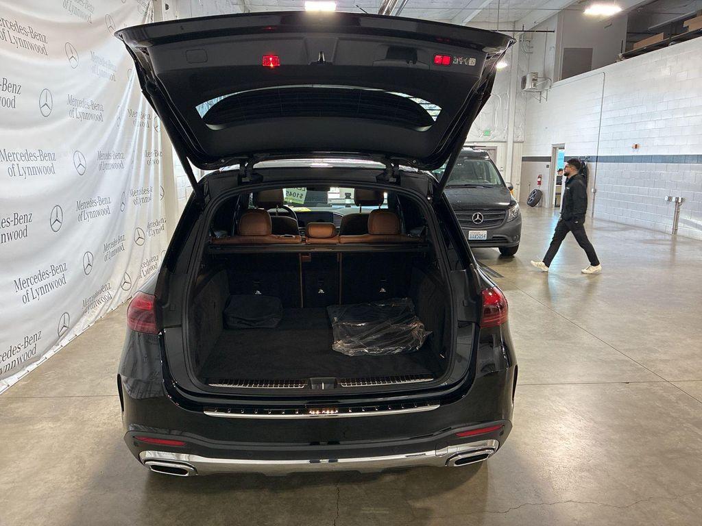 new 2025 Mercedes-Benz GLE 450e car, priced at $83,370