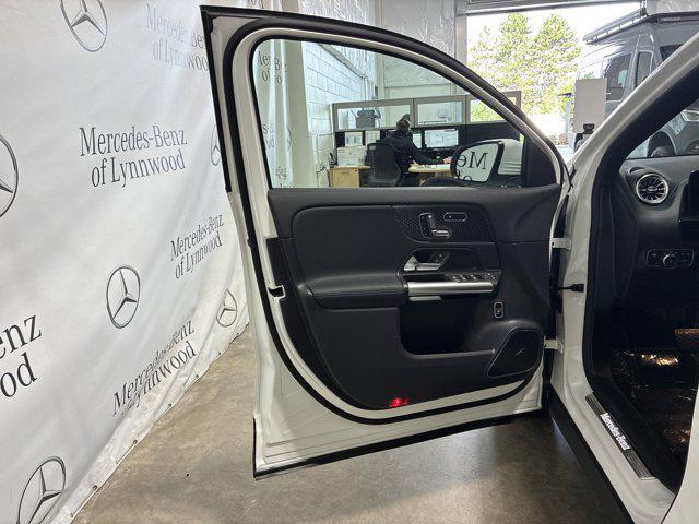 used 2025 Mercedes-Benz GLA 250 car, priced at $44,995