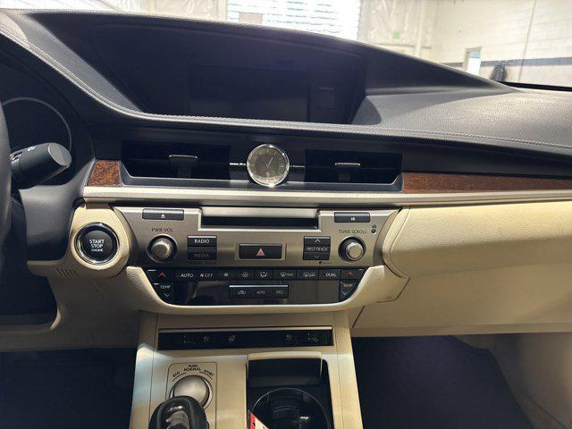 used 2015 Lexus ES 350 car, priced at $15,995