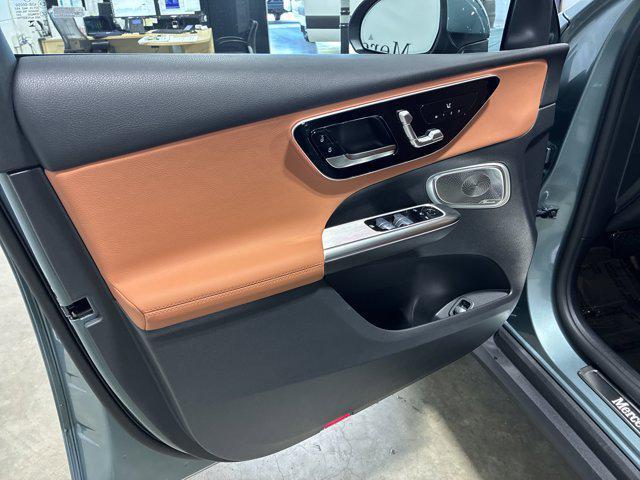new 2025 Mercedes-Benz GLC 300 car, priced at $63,155