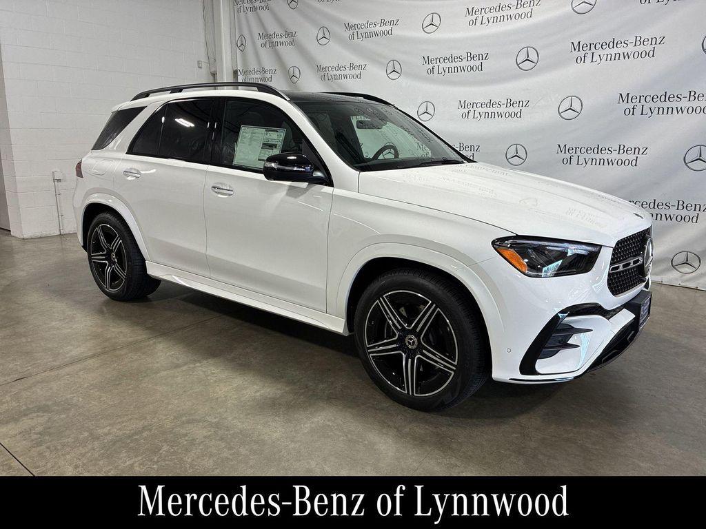 new 2025 Mercedes-Benz GLE 450 car, priced at $83,860