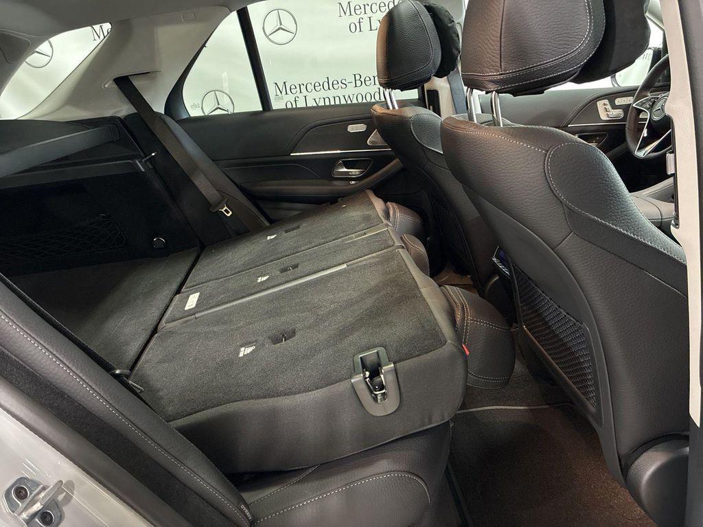 new 2026 Mercedes-Benz GLE 450 car, priced at $91,245
