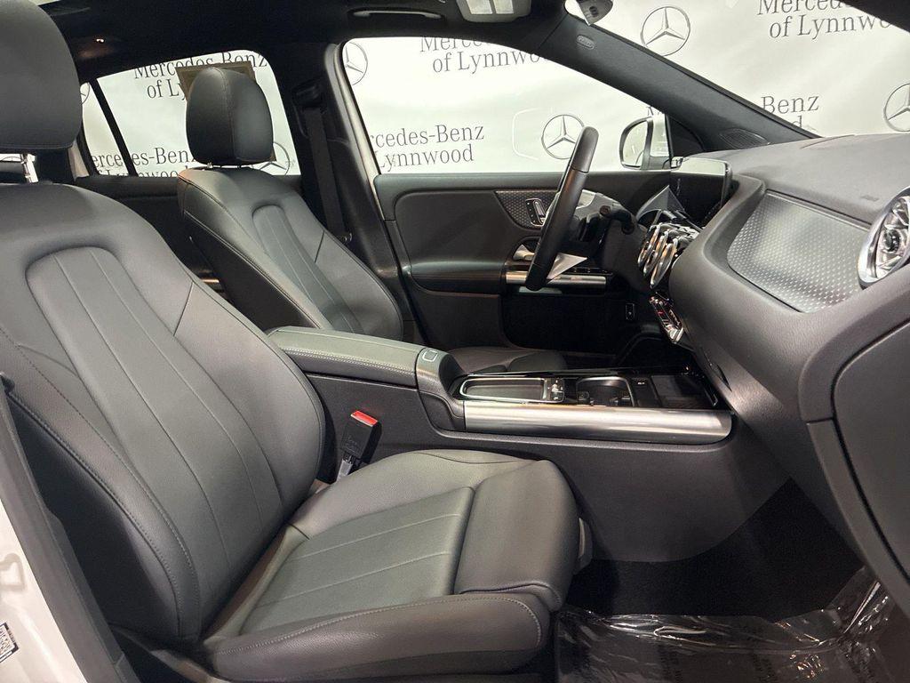 used 2025 Mercedes-Benz GLA 250 car, priced at $40,995