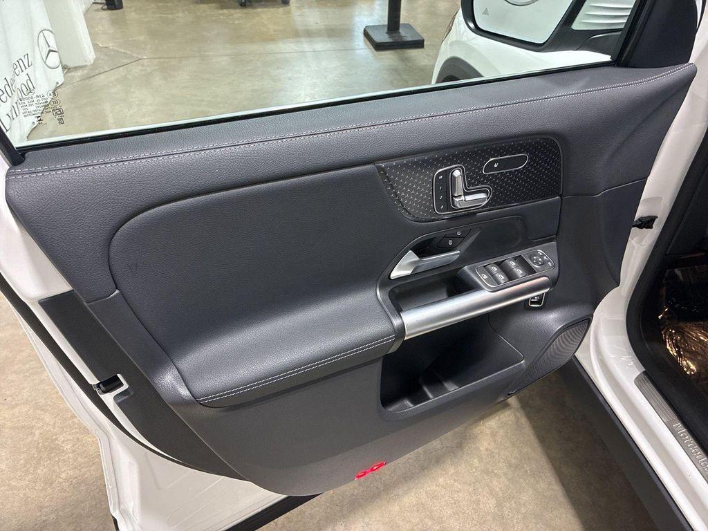 used 2025 Mercedes-Benz GLA 250 car, priced at $40,995