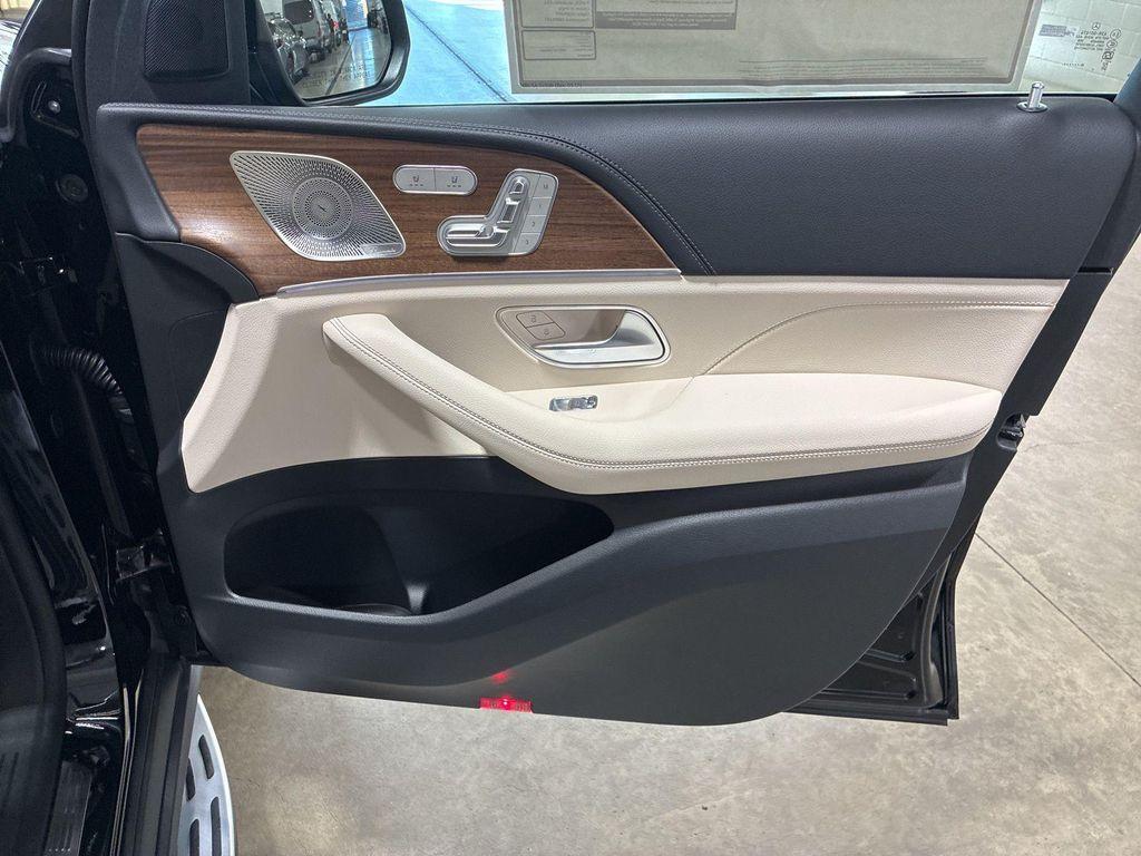 new 2026 Mercedes-Benz GLE 450 car, priced at $81,875