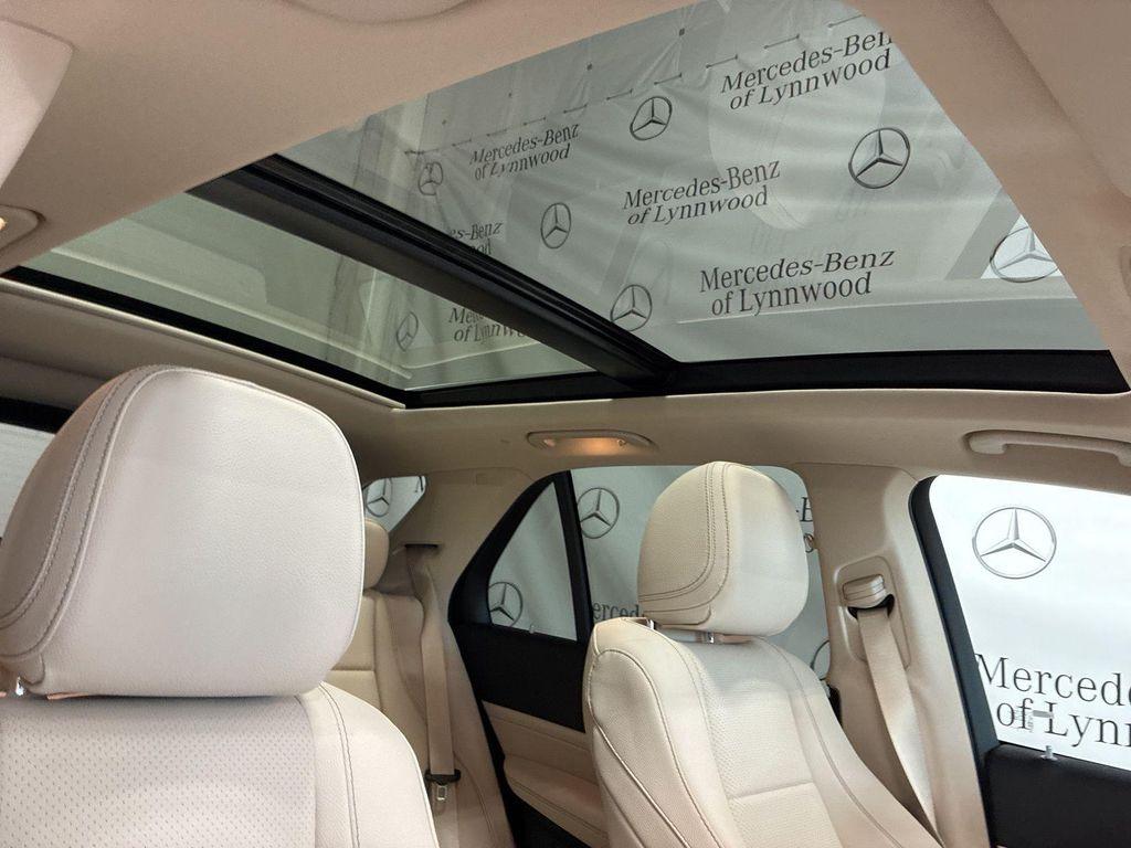new 2026 Mercedes-Benz GLE 450 car, priced at $81,875
