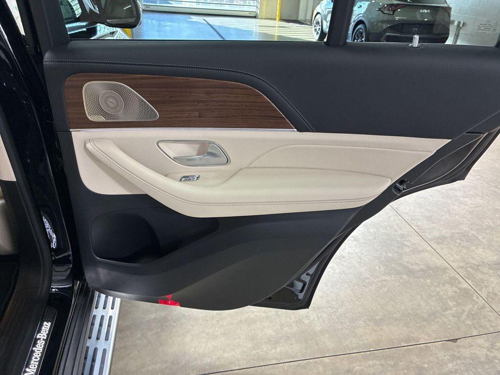 new 2026 Mercedes-Benz GLE 450 car, priced at $81,875
