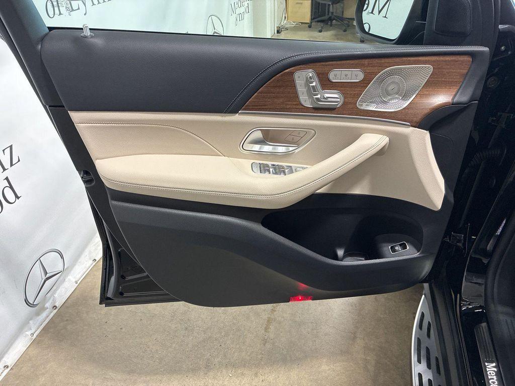 new 2026 Mercedes-Benz GLE 450 car, priced at $81,875
