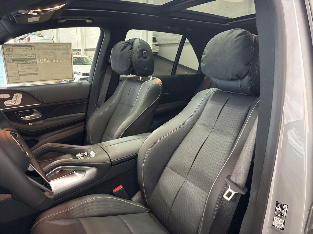 new 2026 Mercedes-Benz GLE 580 car, priced at $107,345
