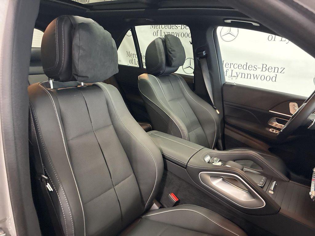 new 2026 Mercedes-Benz GLE 580 car, priced at $107,345
