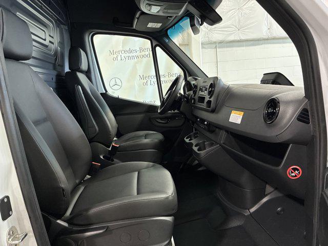 new 2025 Mercedes-Benz Sprinter 2500 car, priced at $66,384