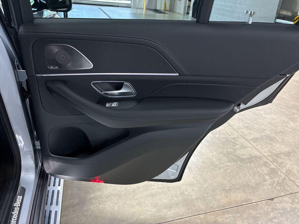 new 2026 Mercedes-Benz GLE 450 car, priced at $83,375