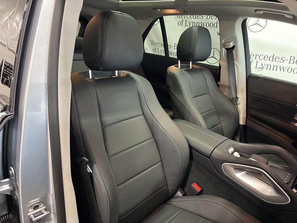 new 2026 Mercedes-Benz GLE 450 car, priced at $83,375
