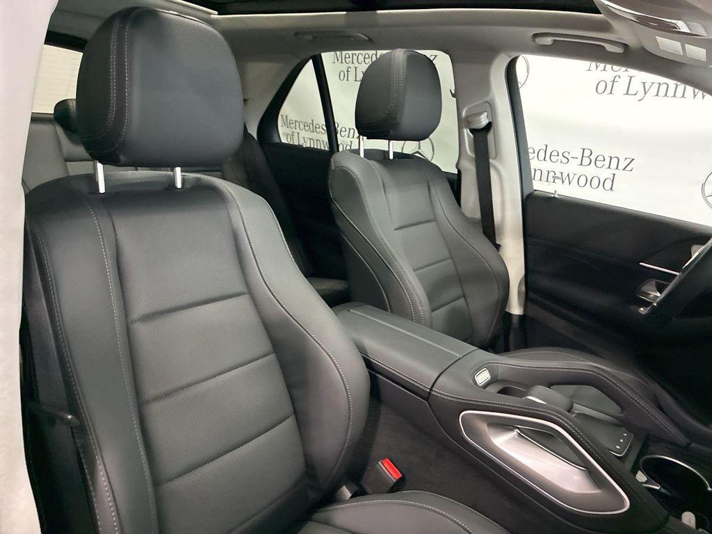 new 2026 Mercedes-Benz GLE 450 car, priced at $80,825