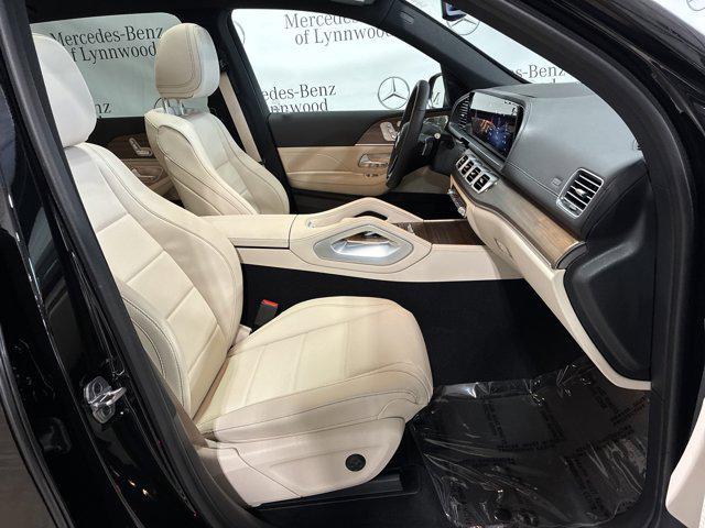 new 2025 Mercedes-Benz GLS 450 car, priced at $92,390