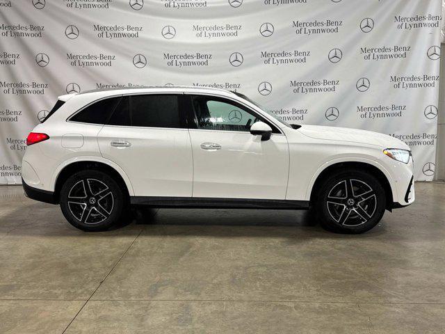 new 2025 Mercedes-Benz GLC 300 car, priced at $59,835