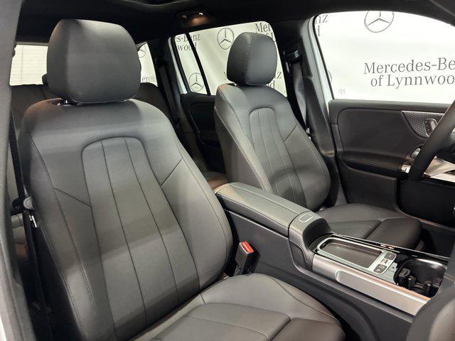 new 2025 Mercedes-Benz GLB 250 car, priced at $53,320