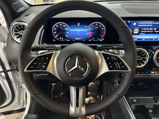 new 2025 Mercedes-Benz GLB 250 car, priced at $53,320