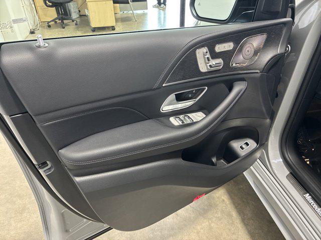 new 2025 Mercedes-Benz GLE 450 car, priced at $87,370