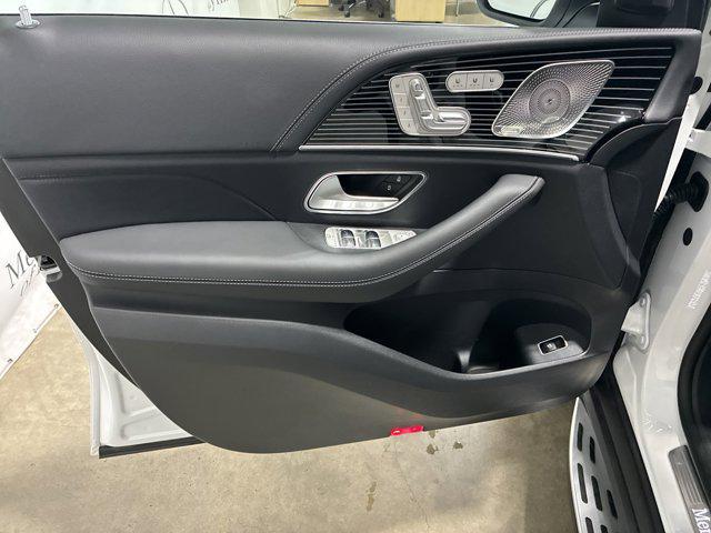 new 2025 Mercedes-Benz GLS 580 car, priced at $126,630