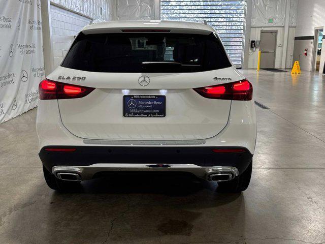 new 2025 Mercedes-Benz GLA 250 car, priced at $47,295