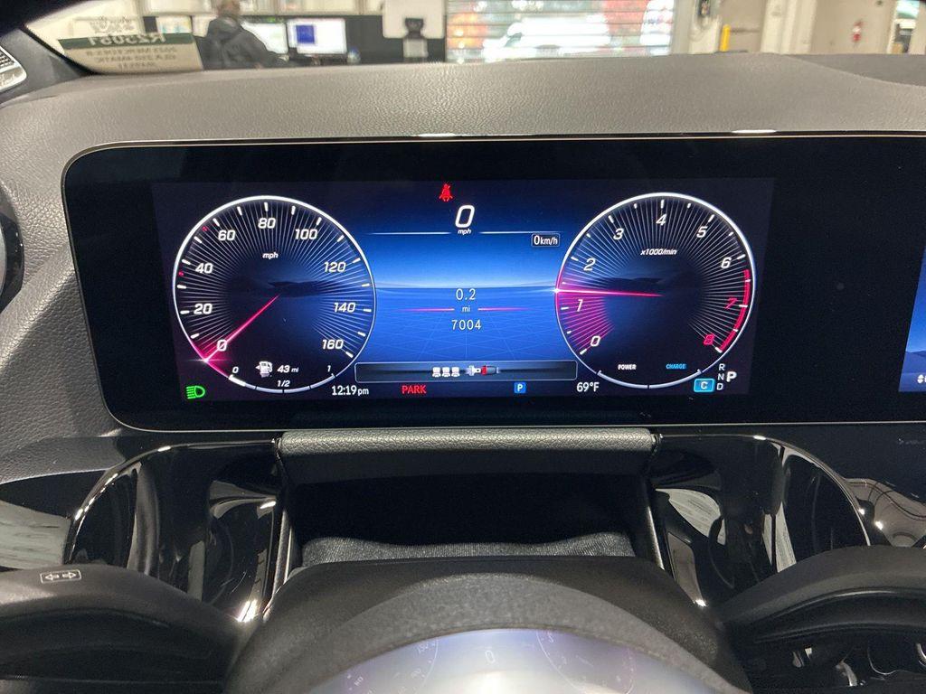 used 2025 Mercedes-Benz GLA 250 car, priced at $42,995