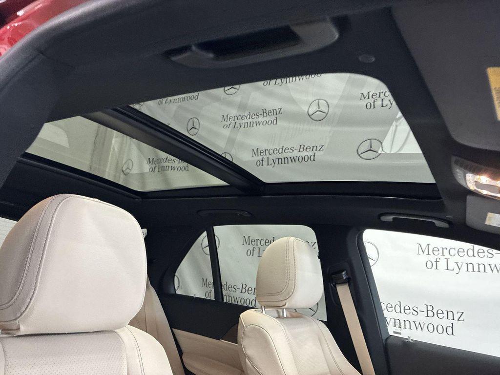 new 2025 Mercedes-Benz GLE 350 car, priced at $75,175