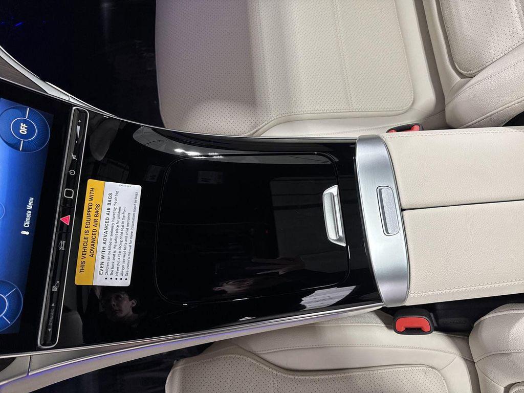 new 2025 Mercedes-Benz GLC 300 car, priced at $57,920