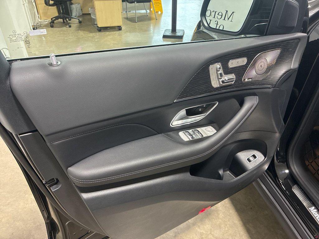 new 2025 Mercedes-Benz GLS 450 car, priced at $91,945