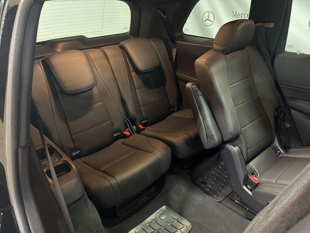 new 2025 Mercedes-Benz GLS 450 car, priced at $91,945